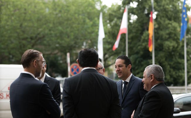 El gobernador Francisco Domínguez Servién explicó que dos compañías son nuevas en Querétaro y tres más ampliarán su inversión existente en el estado. (ESPECIAL)