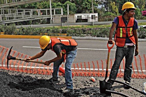Ejecutan 15 mdp jóvenes constructores