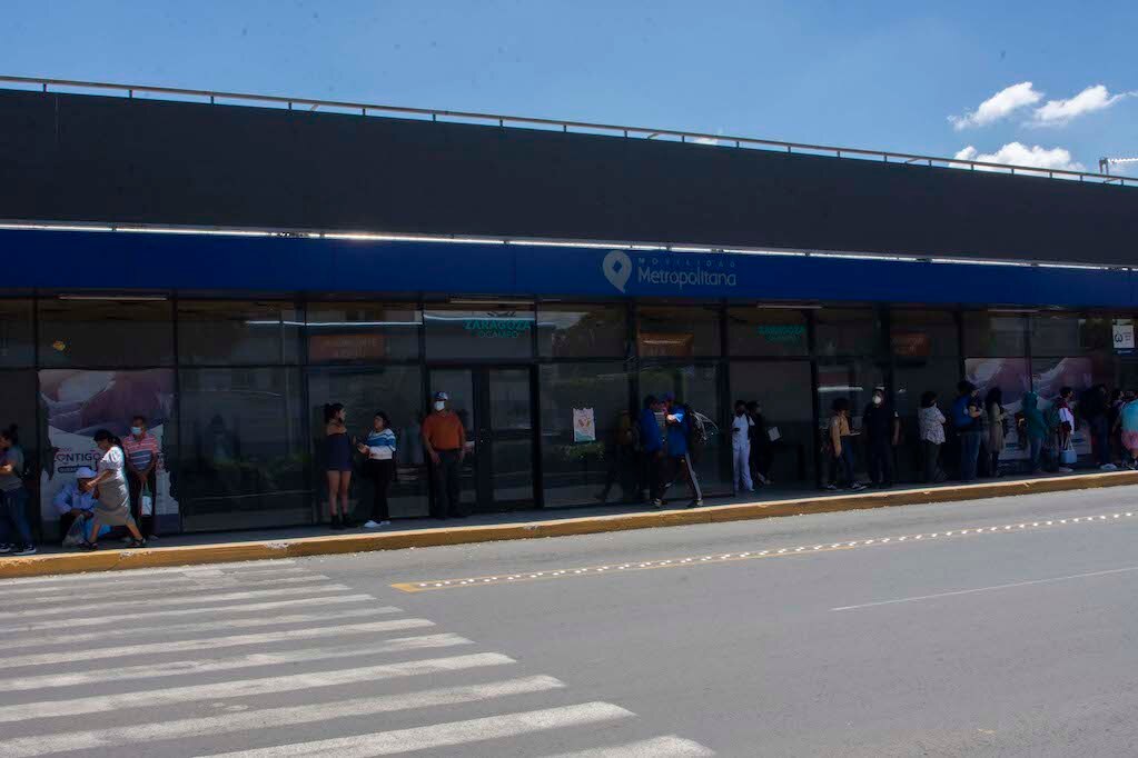 Quitarán las paradas Dubái de avenida 5 de Febrero