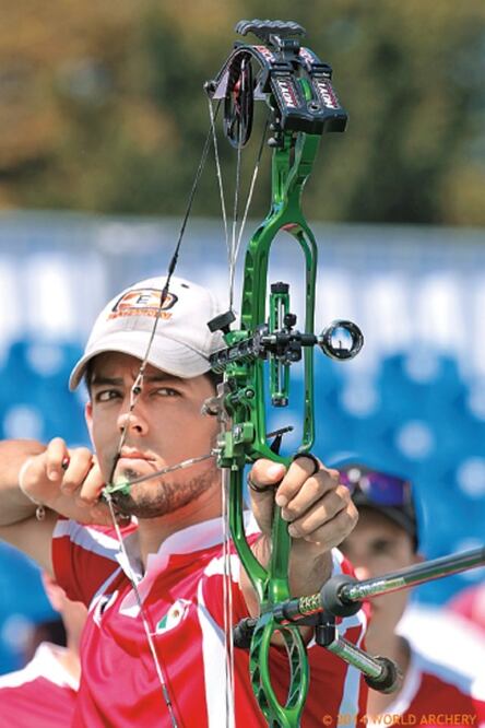Plata para México en arco compuesto
