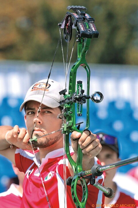 Plata para México en arco compuesto