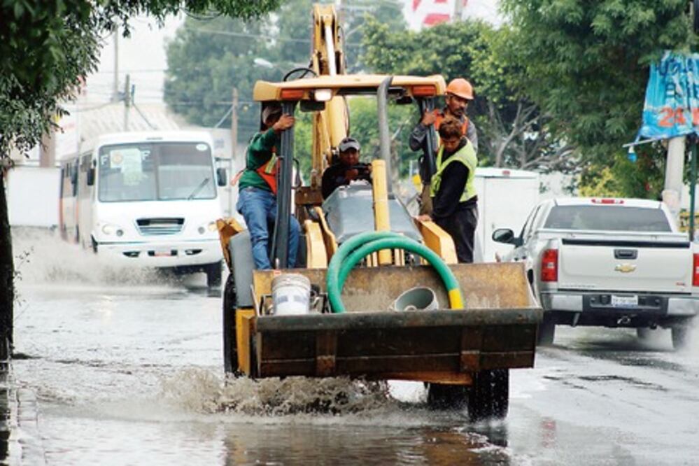 Prevén aguaceros para hoy  y mañana 