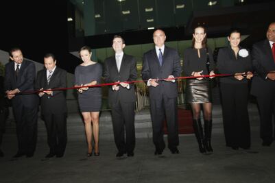 Inaugura gobernador Calzada Notaría Número 30