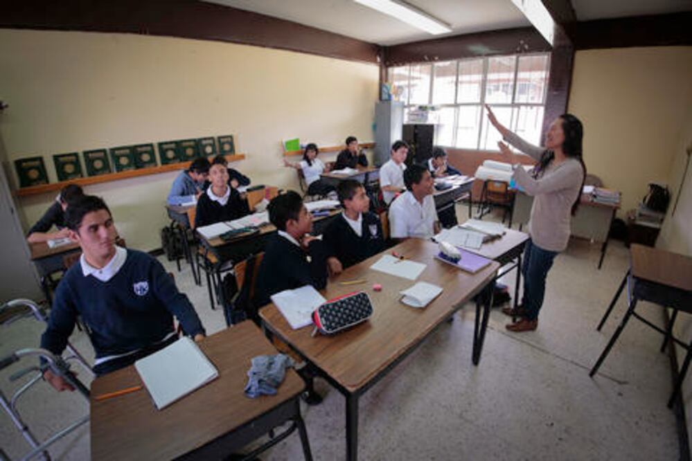 “Su vida cambia cuando aprenden en su lengua”