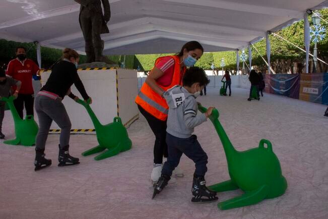 Gratis, puedes patinar sobre hielo en el Centro Histórico de Querétaro