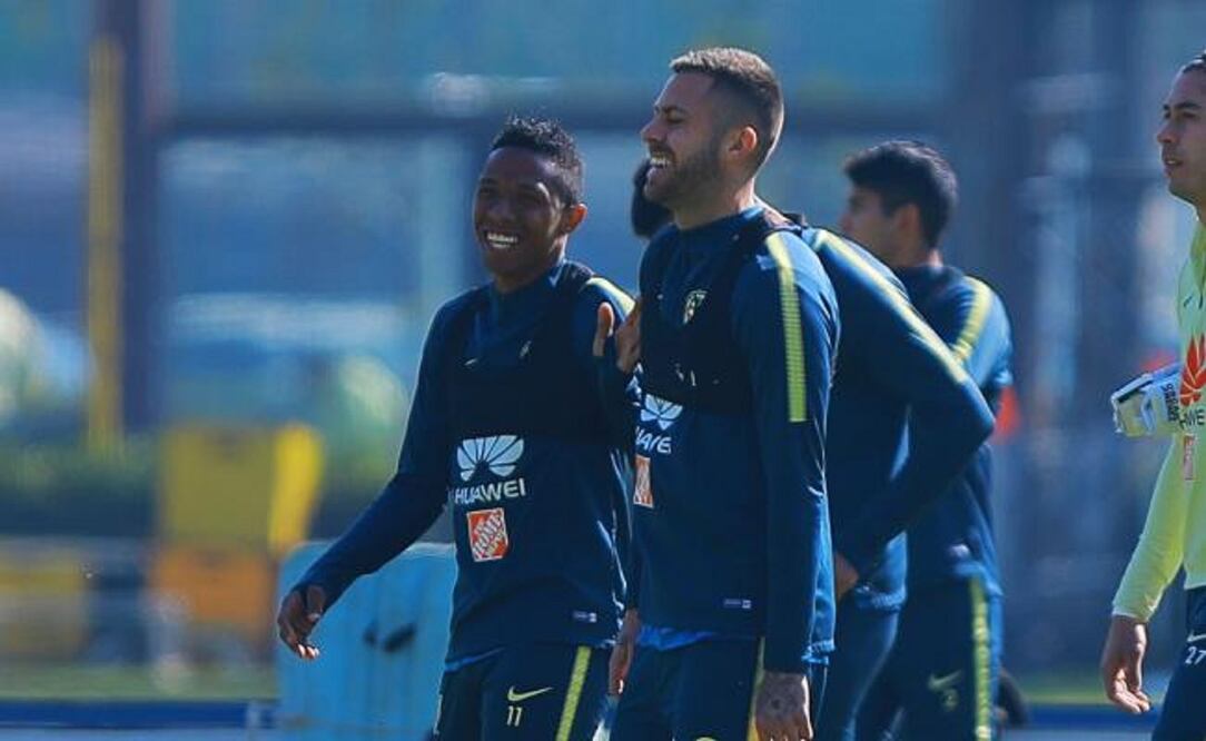 Imago7. Andrés Ibargüen y Jérémy Ménez en la práctica con América