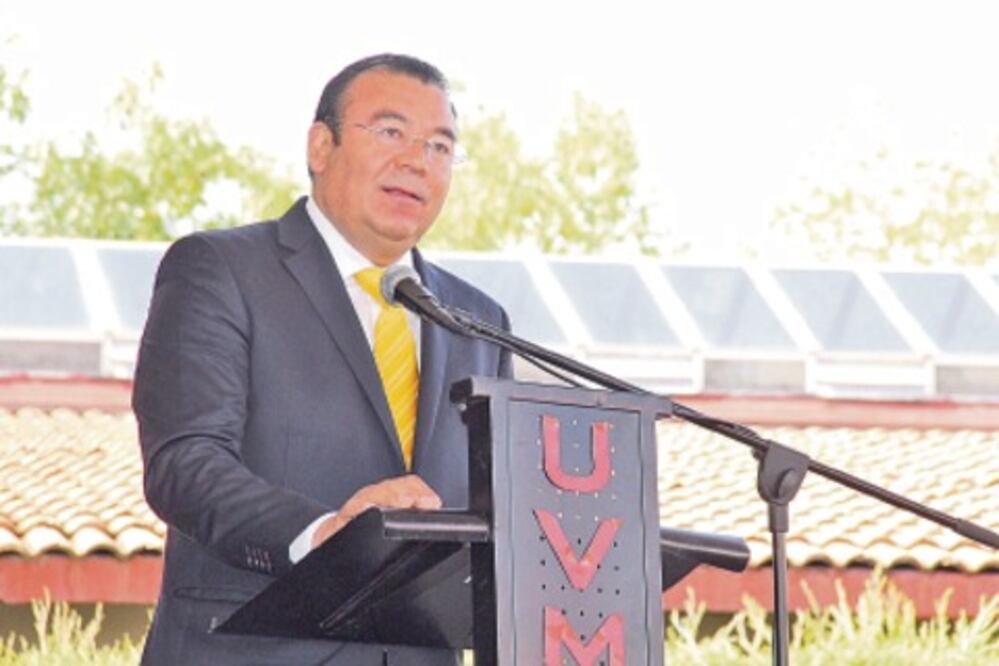 Incongruentes, propuestas de PRI y PAN, dice Camacho