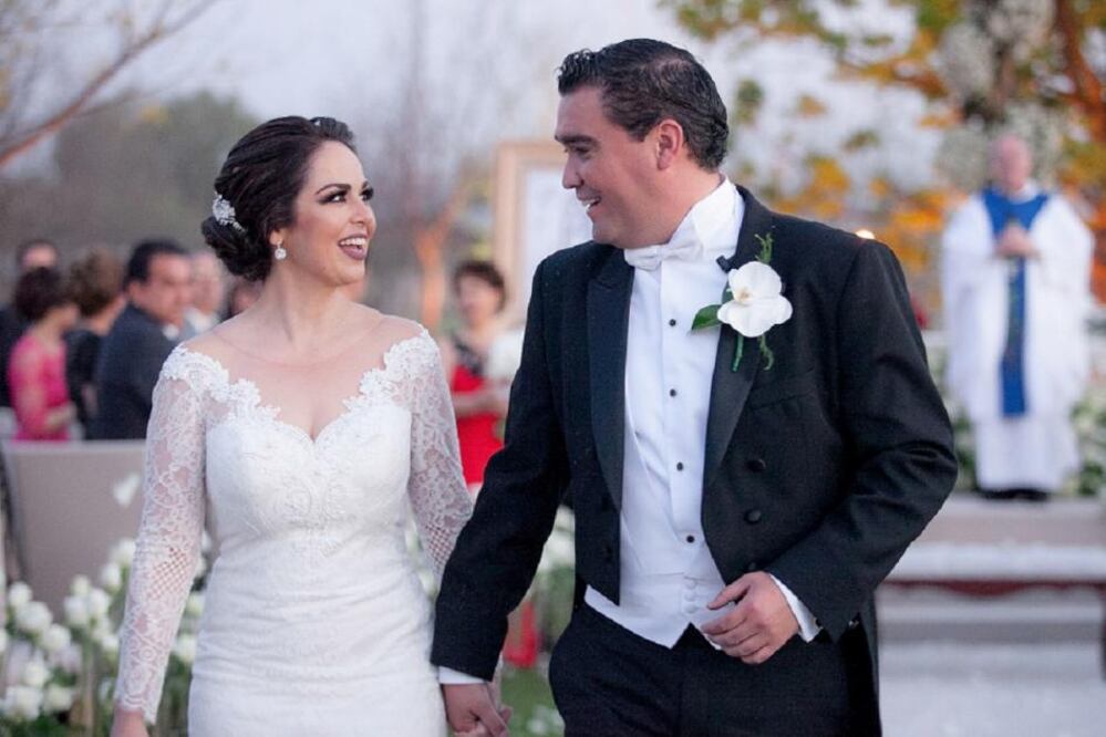 Naikary Montes y Adán Gardiazábal celebraron su boda en una emotiva ceremonia religiosa, que tuvo como marco una puesta de sol, en el jardín del Rancho La Puerta de San José, en Ezequiel Montes.