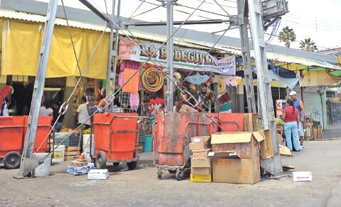 Darán mantenimiento a contenedores de mercados