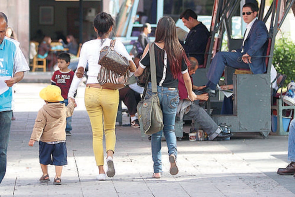 Familias monoparentales sufren discriminación