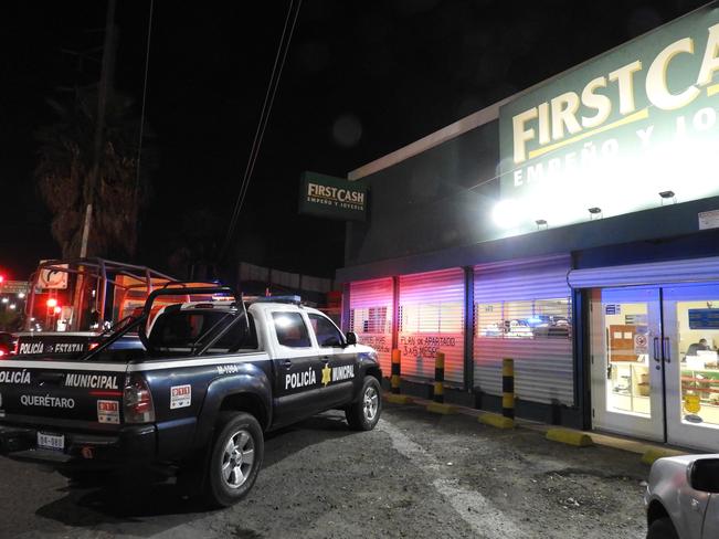 Dos grupos involucrados en robos por boquetes