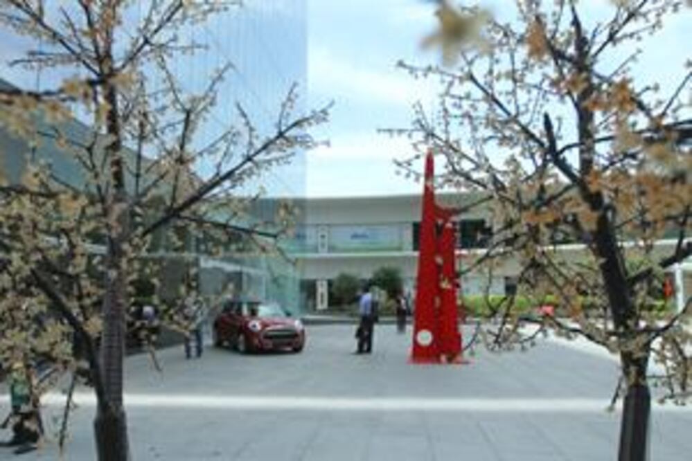 El 10% de plazas comerciales adeudan predial