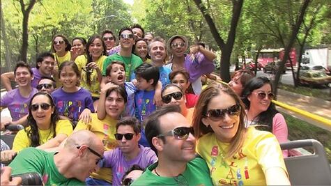 Mary Poppins se pasea por las calles