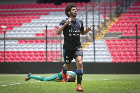 Gallitos también agarraron ‘cliente’