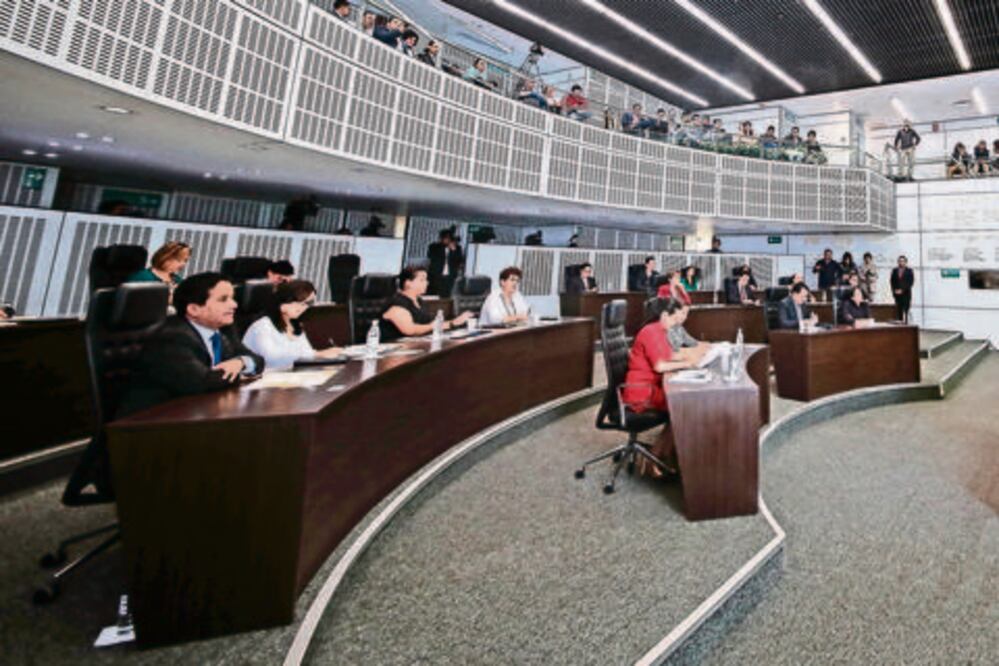 En 2016 continuarán despidos en el Congreso: Antonio Rangel