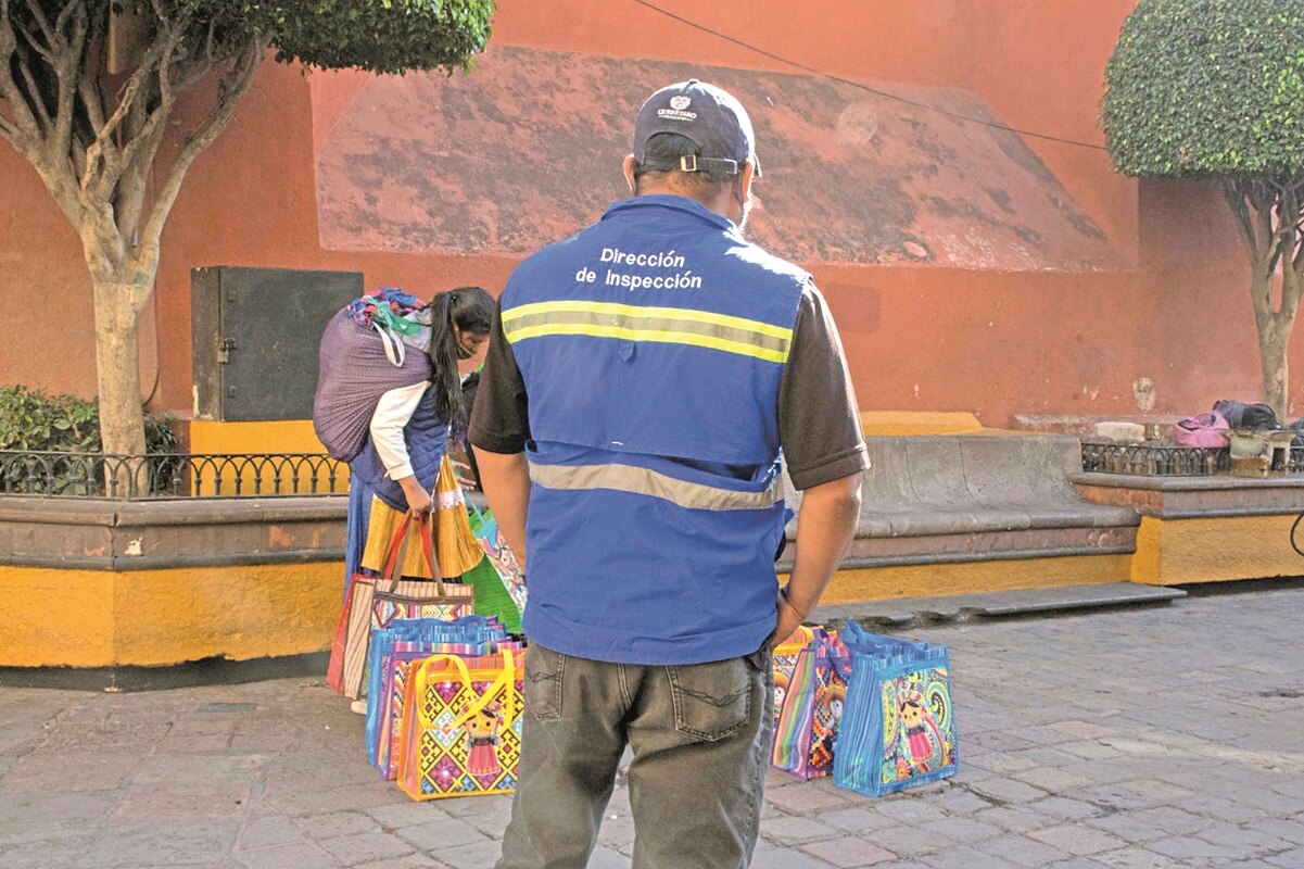 Comerciantes piden inspecciones permanentes para evitar artesanos informales en el Centro Histórico