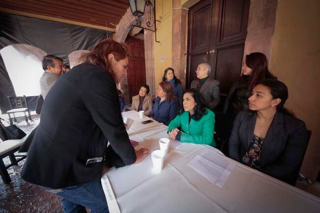 Analizan dar otro cajón para auto en CH