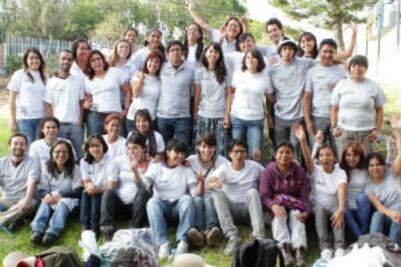 Universitarios van a San Joaquín para alfabetizar  a adultos mayores