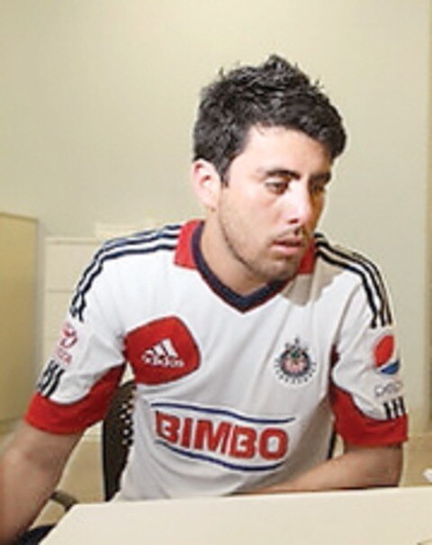 Vidrio se reporta en el Omnilife con Chivas