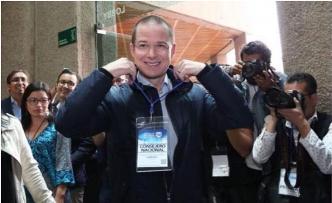 Ricardo Anaya Cortés a su llegada a la sede nacional del PAN. Foto: Especial