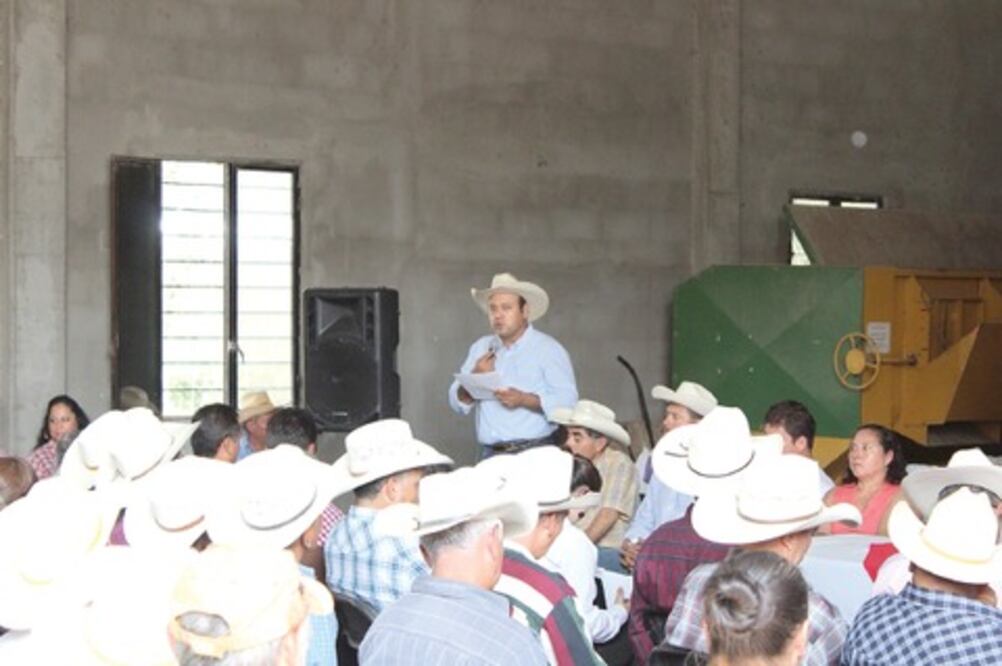 Celebran ganaderos su reunión anual
