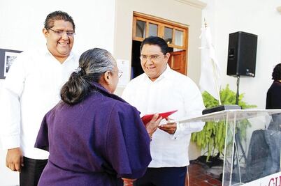 Apoyan a niños con debilidad visual  