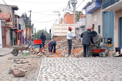 Anuncian obras sociales en El Marqués