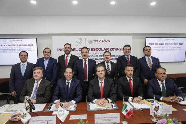 Se reúne Francisco Domínguez con Esteban Moctezuma