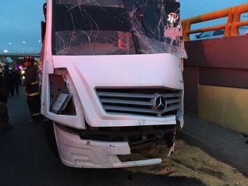 Camionazo deja 8 lesionados