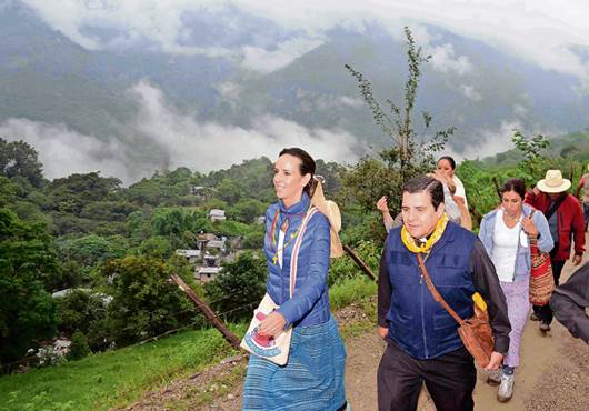 Comienza peregrinaje de mujeres