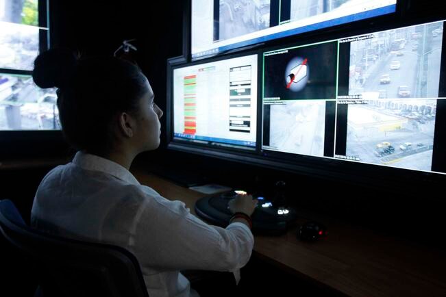 El alcalde aseguró que en los primeros 30 días de prueba se obtuvieron 21 identificaciones de vehículos reportados como robados en todo el año, cantidad que se obtuvo solamente en el primer mes con los nuevos dispositivos (ARCHIVO. EL UNIVERSAL)