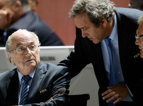 Blatter y Platini se van por ocho años