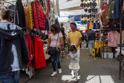 Comerciantes quieren certificar tianguis como espacios seguros contra el Covid-19