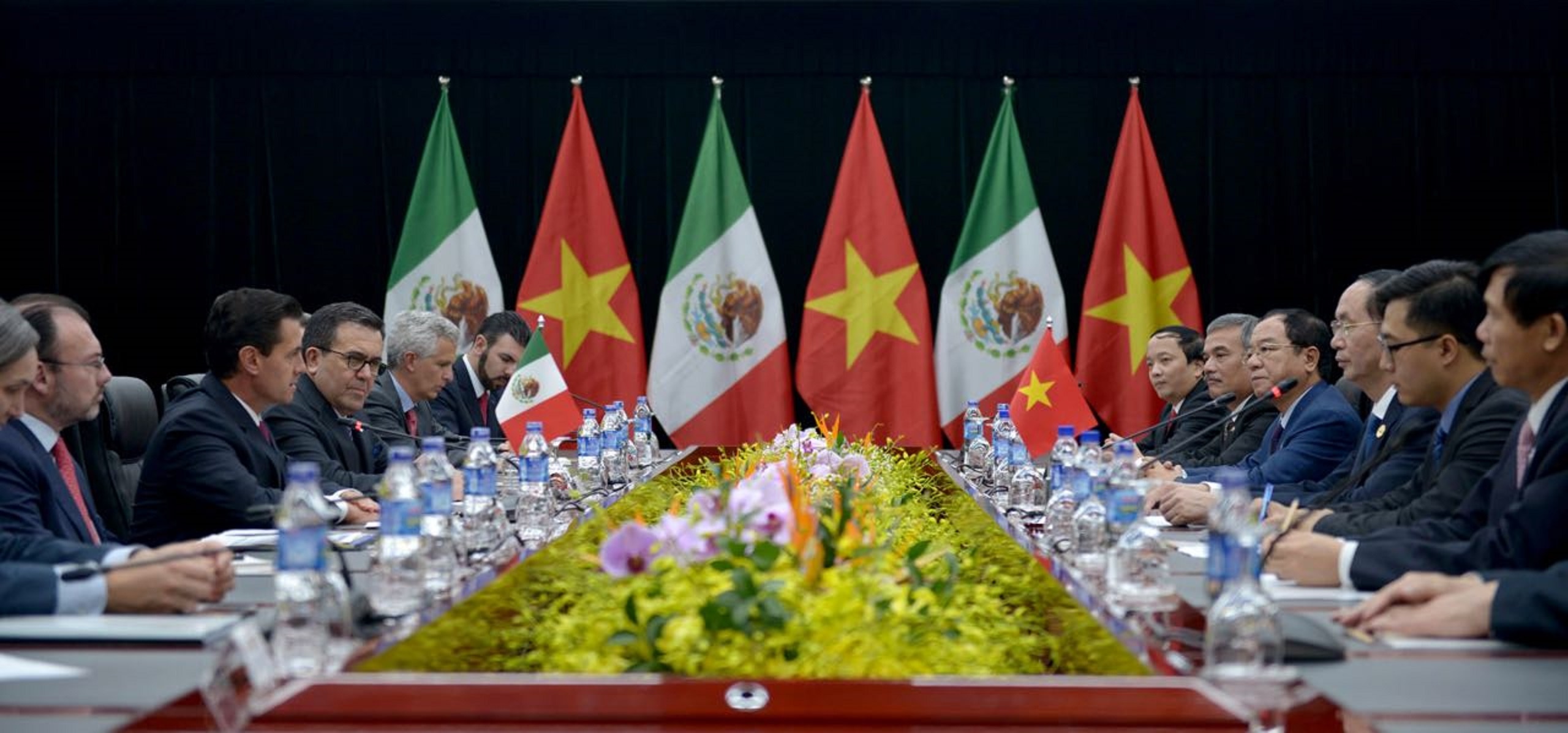 México decidido a fortalecer relación bilateral con Vietnam: Peña Nieto