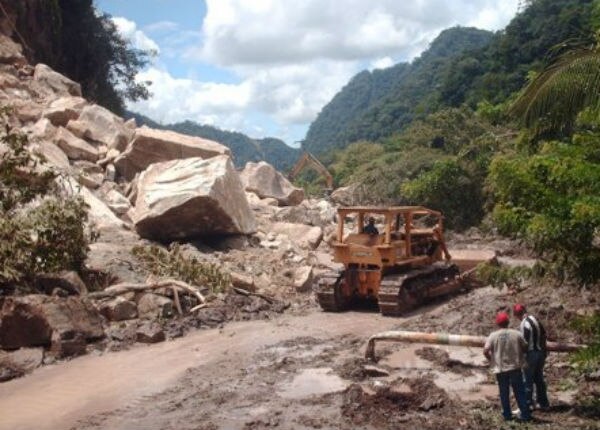 Retirarán rocas para evitar derrumbes