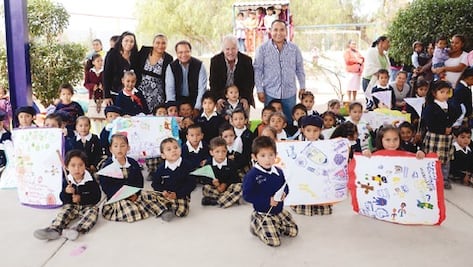 Entregan aula y 2 arcotechos