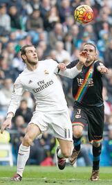 Real Madrid golea y nace la polémica