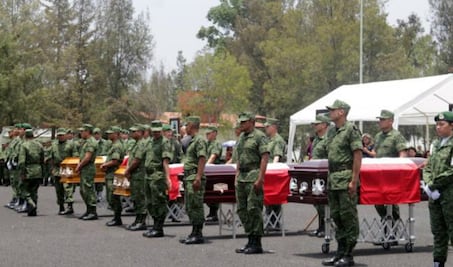 Despiden con honores a los 4 militares caídos en Puebla