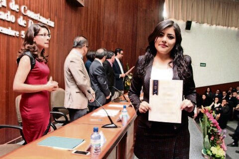 Egresan estudiantes de posgrado