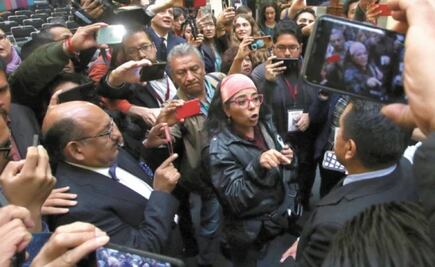 "Amor y paz", pide AMLO tras pleito entre Frida Guerrera y Marco Olvera