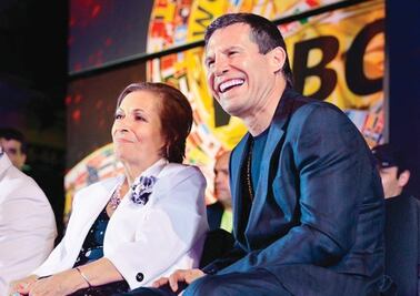 Chávez goza de homenaje en su tierra y con su gente