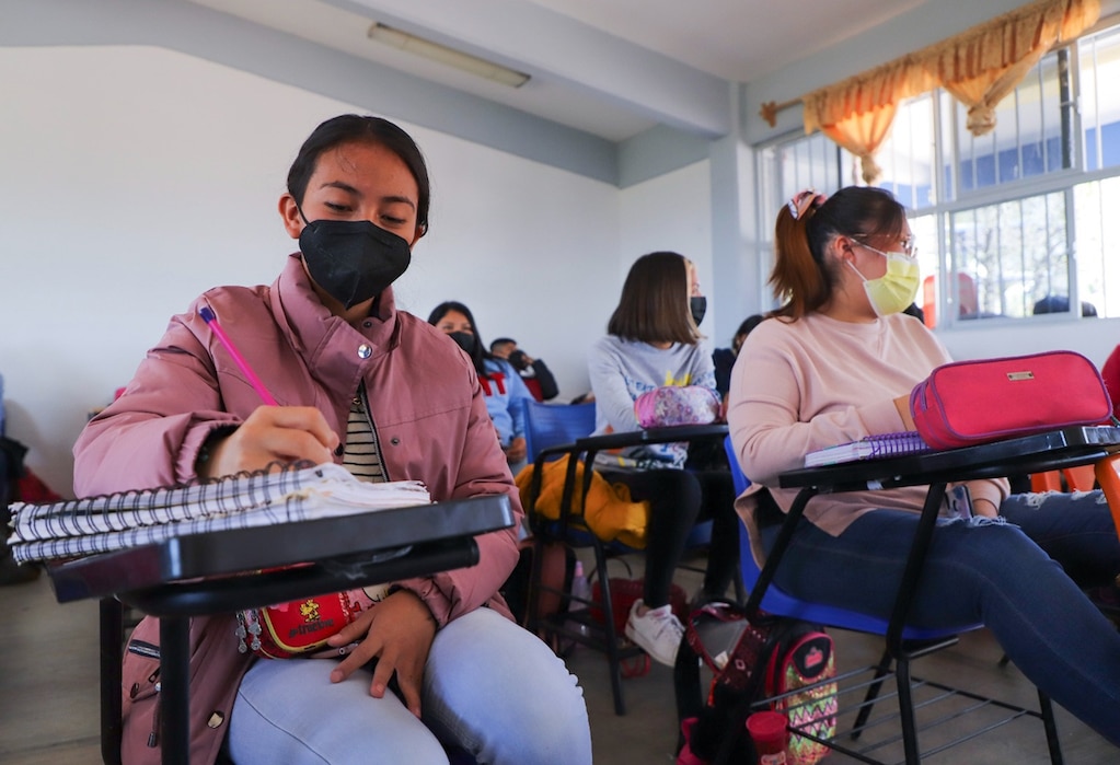 Vuelve el cubrebocas a la UAQ