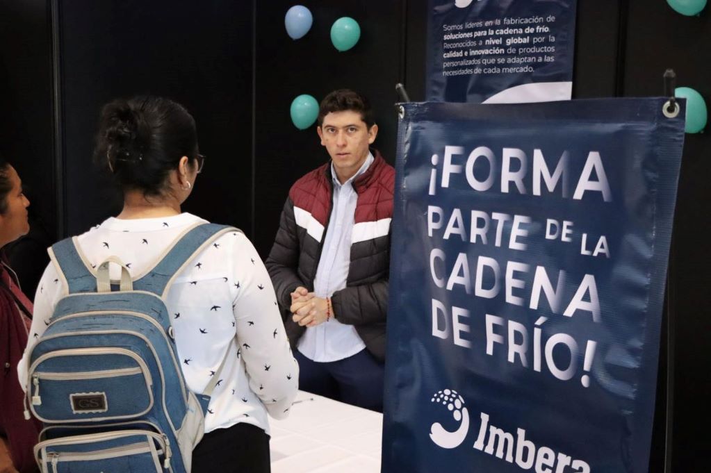 Disminuye el número de personas que solicitan trabajo