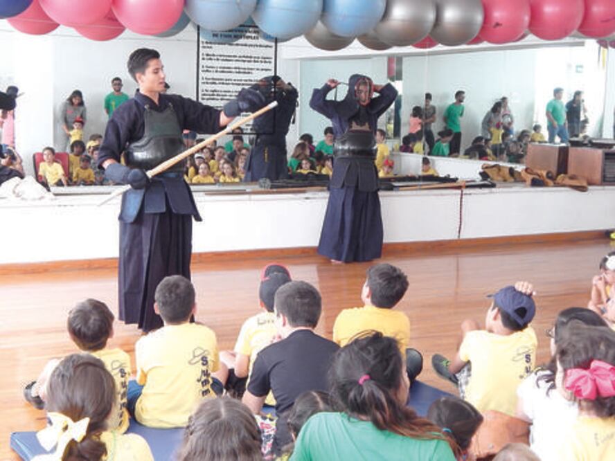 Promueven el kendo en el CCQ