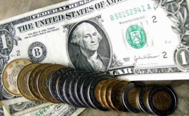 Prevén dólar más caro por mayores tasas