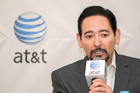AT&T debuta como marca 