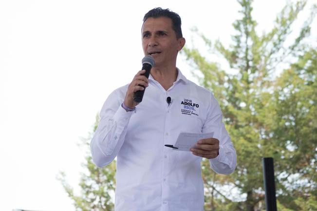 Ríos García manifestó que de los dos foros a los que ha asistido, el de ayer en la UVM tuvo más civilidad. / Foto: Mitzi Olvera