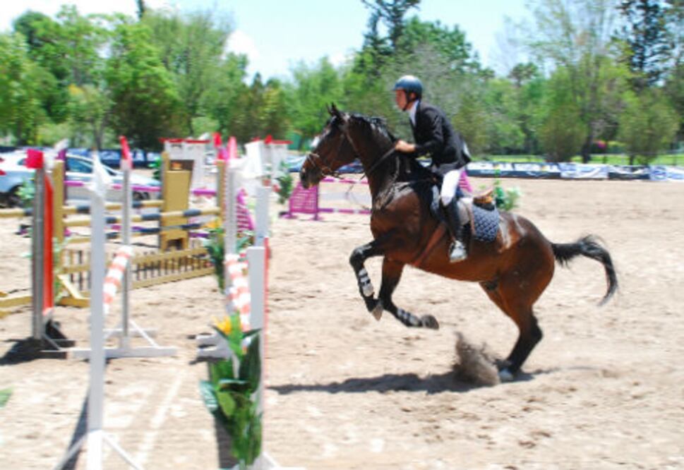 Continúa Campeonato Nacional de Salto
