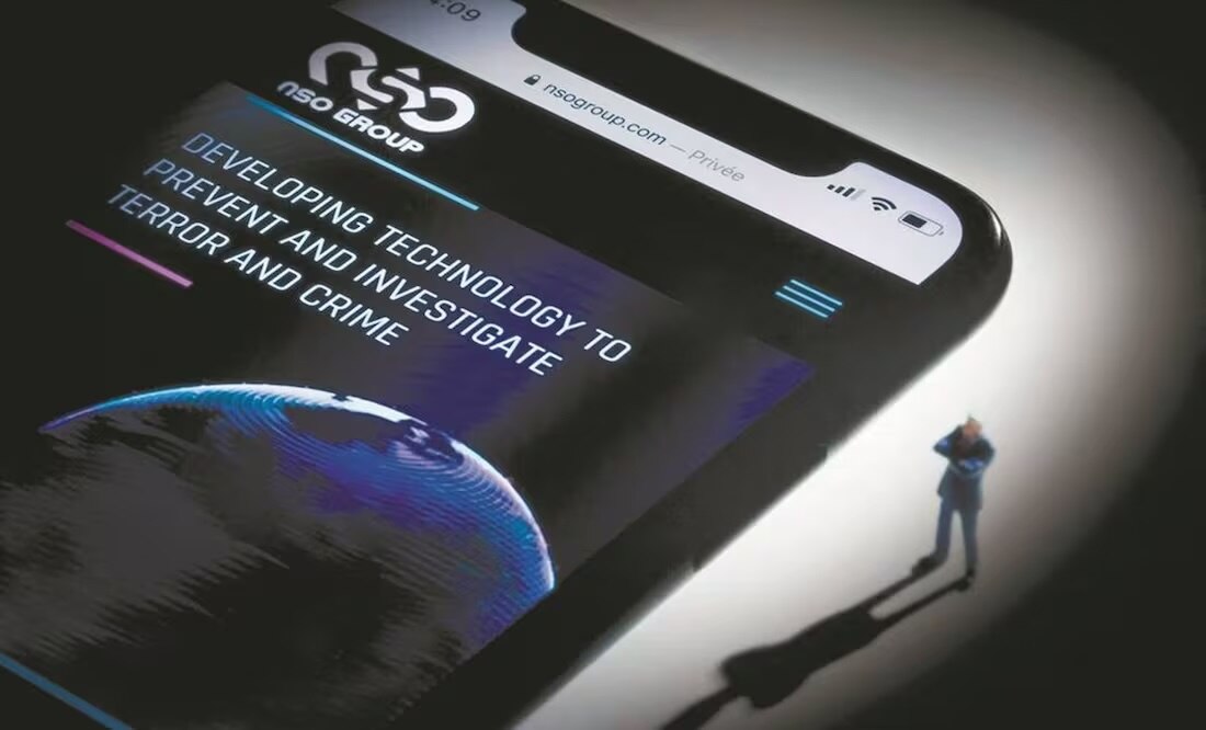 Artículo 19 revela que gobierno de AMLO espió a 456 personas en 2019 con Pegasus; México fue el país con más víctimas ese año, asegura