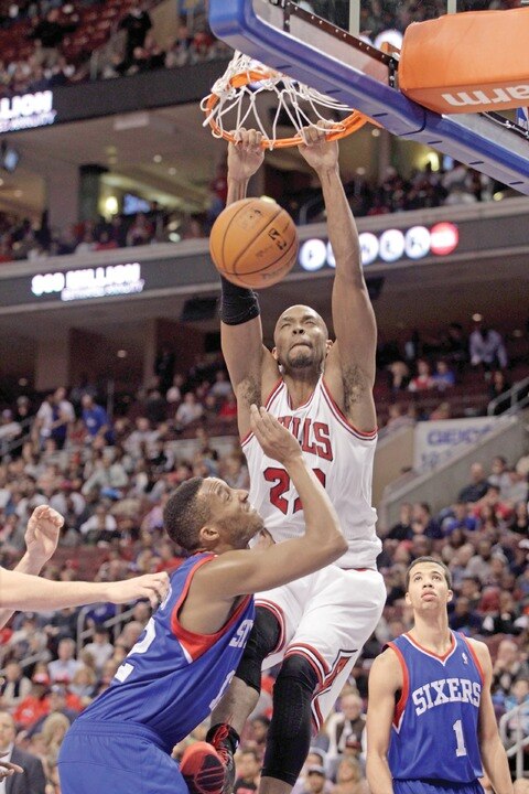 Los 76ers obtienen su tercera victoria